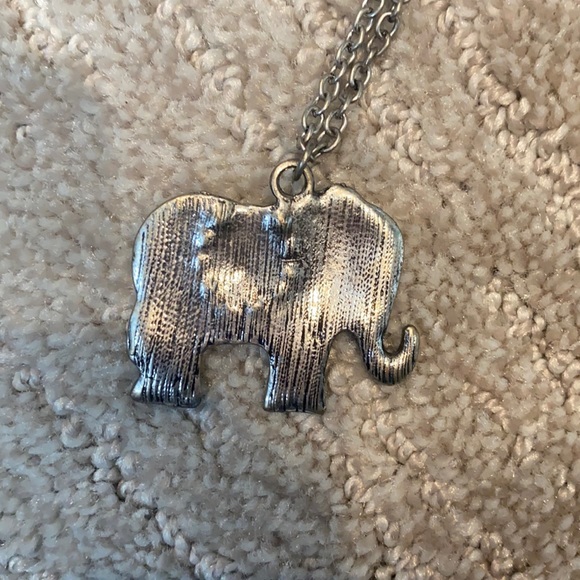 3 for $20💎 elephant necklace - Picture 4 of 6